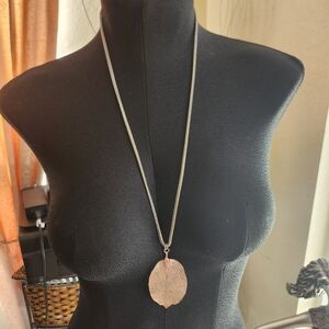 UCHA leaf necklace NEW